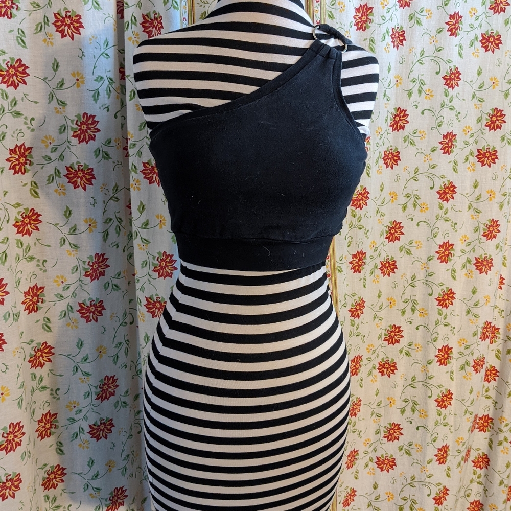 Crop Top with O ring over one shoulder